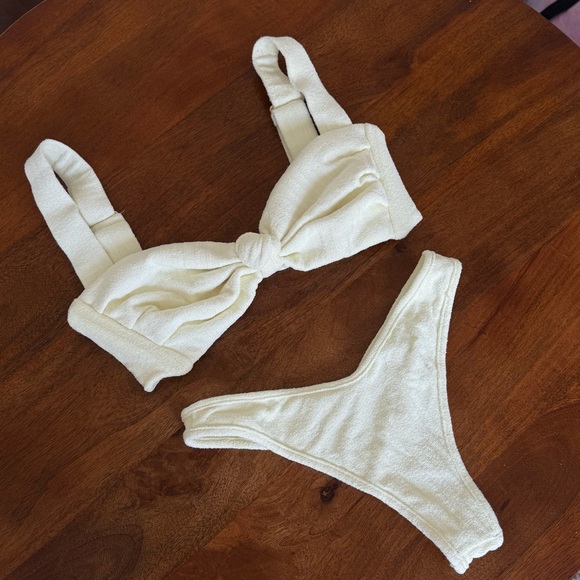 Montce Cream Textured Knot Bikini Set - Picture 2 of 5